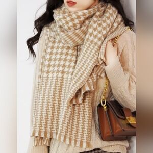 Houndstooth Scarf